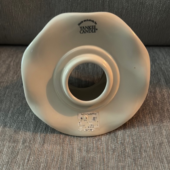 Yankee Candle Cream Dragonfly Candle Topper - Picture 2 of 3